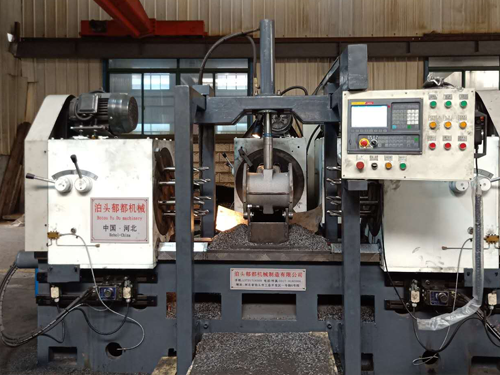 四工位鉆孔攻絲機(jī)-閥門專用攻絲機(jī)-閥門螺紋加工機(jī)床